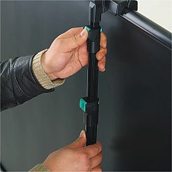 PORTABLE PROJECTION SCREEN 80IN